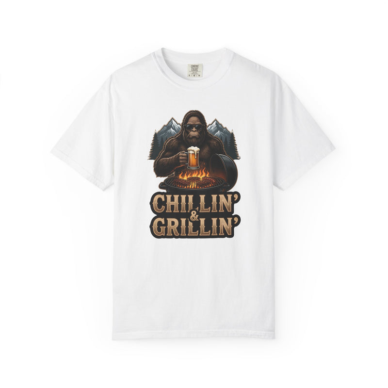 White T-shirt with front 'Chillin' & Grillin'' beer graphic print