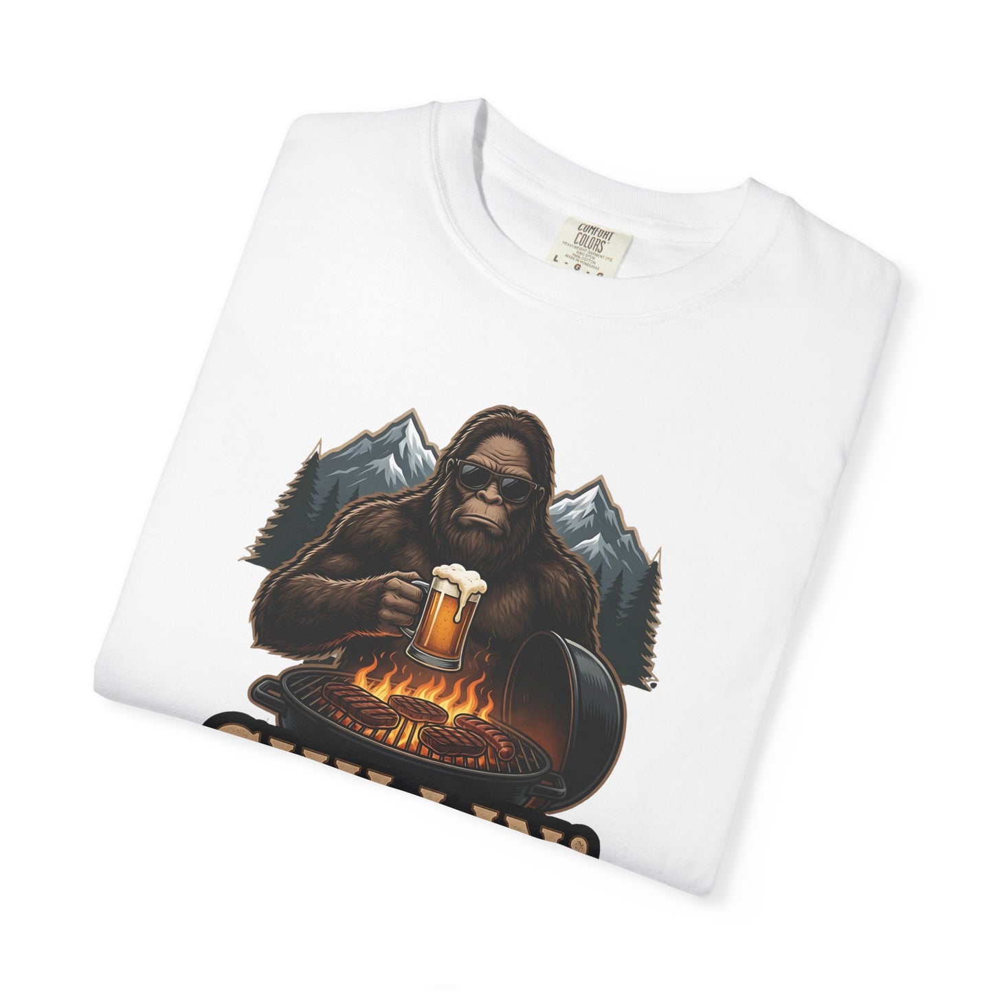White T-shirt with chest bear holding beer graphic print