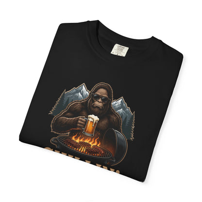 Black T-shirt with chest bear holding beer graphic print